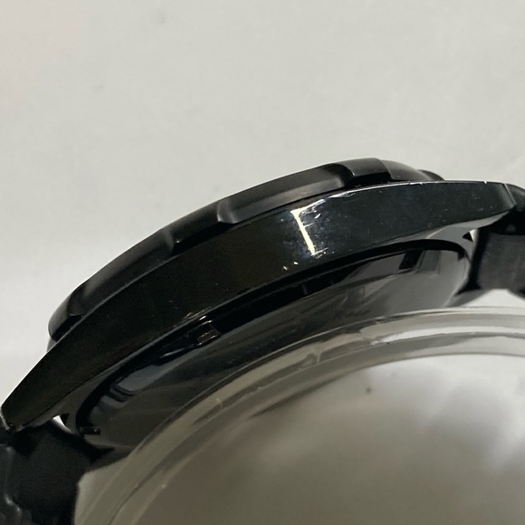 Casio AMW330, new battery, black dial, black case - Picture 9 of 15